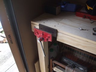 The vise installed without soft jaws