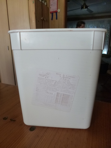 It's amazing what you can do with an empty ice cream container!