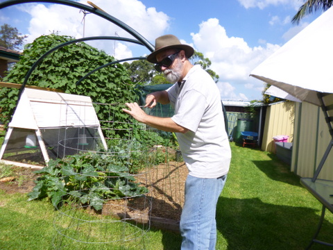 Twisting the wire to anchor the free end to the cylinder